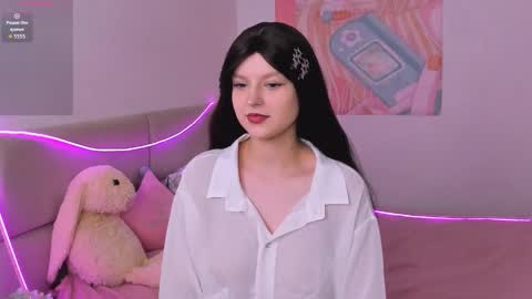 Aisha online show from 11/23/25, 03:17