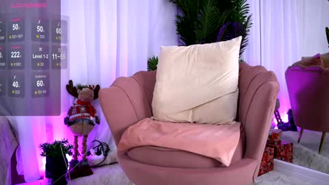 Aisha  online show from 12/28/24, 12:36