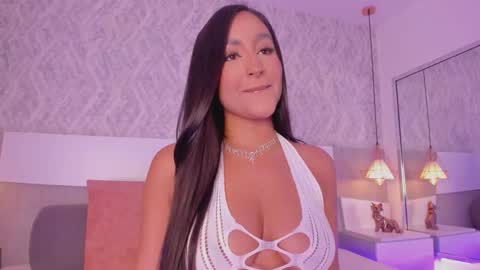 Aisha online show from 11/08/25, 05:23