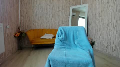 Aisha online show from 01/12/25, 08:25