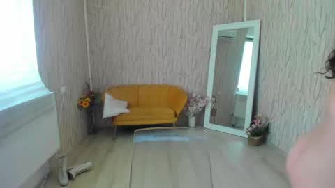 Aisha online show from 02/19/25, 06:33