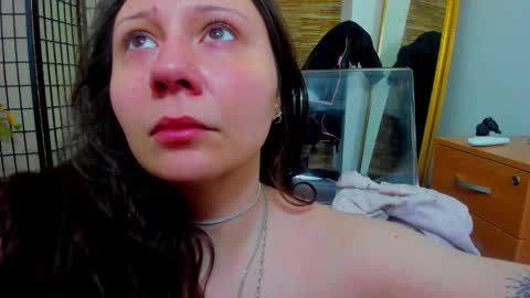 Aisha online show from 02/03/26, 05:05