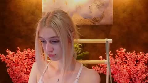 aishiro online show from 02/17/25, 06:59