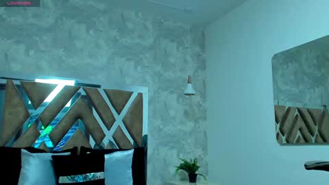 little aitana  online show from 12/04/24, 04:10