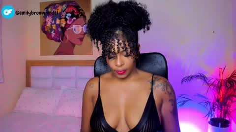 Snapshot of aitana_brown chatting on 05/13/26, 09:22 Aitana Brown online show from 05/13/26, 09:22