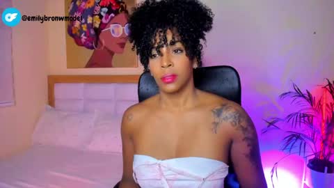 Snapshot of aitana_brown chatting on 05/17/26, 02:24 Aitana Brown online show from 05/17/26, 02:24