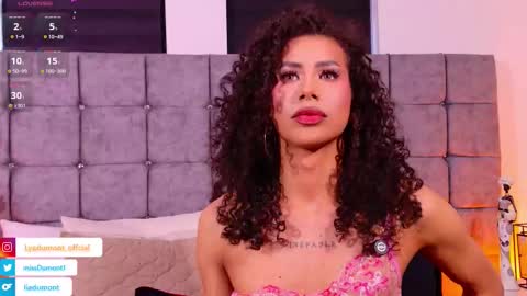 Queen Dumont   online show from 02/15/26, 09:22