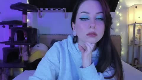 Snapshot of aivie chatting on 04/16/26, 04:24 Aivie Pink online show from 04/16/26, 04:24