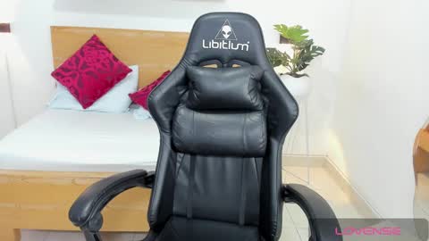 Aixa Burgos online show from 03/06/25, 02:40