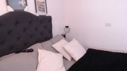 Aizen My- online show from 12/22/25, 05:21