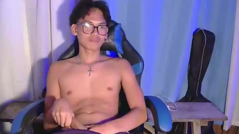 aj_daksxx online show from 12/05/25, 07:21