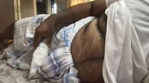 Snapshot of ajeeb_najeeb chatting on 12/18/24, 08:31 BigHairyGuy online show from 12/18/24, 08:31