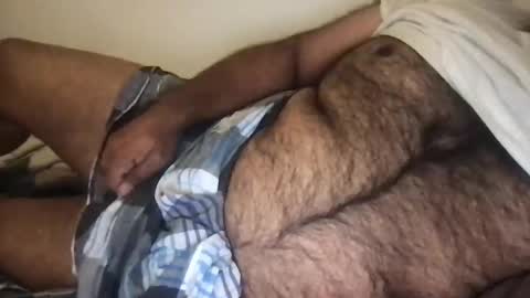 Snapshot of ajeeb_najeeb chatting on 12/27/24, 12:29 BigHairyGuy online show from 12/27/24, 12:29