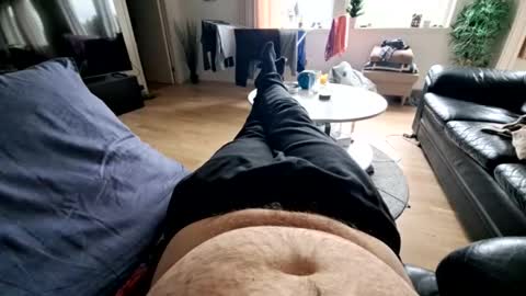 ak_2 online show from 04/15/26, 02:35