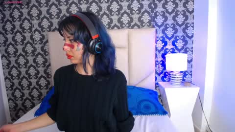 A K A N E  U W U online show from 12/01/24, 07:36