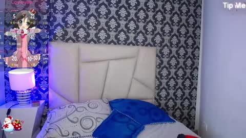 A K A N E  U W U online show from 12/06/24, 11:54