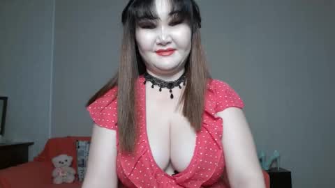 Shelly online show from 12/16/25, 03:22