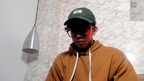 akazaboy online show from 04/11/26, 05:12