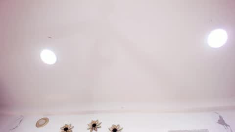 Akemi online show from 02/19/25, 01:18