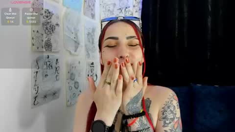 Snapshot of akila_clive chatting on 06/12/26, 08:41 carolina online show from 06/12/26, 08:41