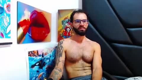 Snapshot of akiles_r chatting on 02/11/26, 11:43 akiles online show from 02/11/26, 11:43