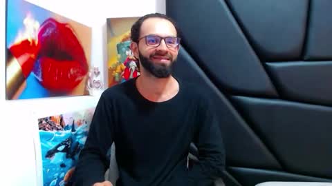 Snapshot of akiles_r chatting on 03/05/26, 12:39 akiles online show from 03/05/26, 12:39