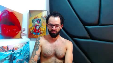 Snapshot of akiles_r chatting on 04/22/26, 11:28 akiles online show from 04/22/26, 11:28