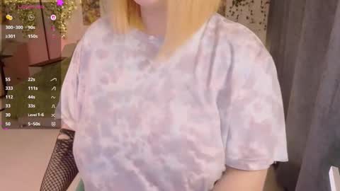 Aki online show from 10/26/25, 12:11