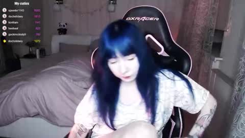 akirahartyx online show from 10/26/25, 03:29