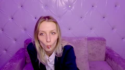 akiro_kim online show from 03/06/26, 02:41