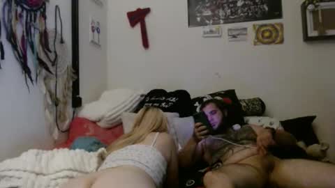 SeccyLexi online show from 04/24/26, 07:00