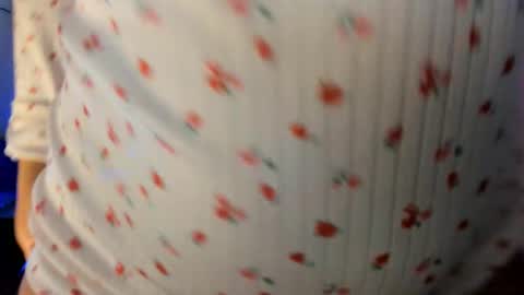 Snapshot of akura_01 chatting on 05/25/26, 07:58 Akura is here 3 online show from 05/25/26, 07:58