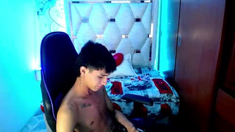 Akyra latin online show from 03/31/26, 12:01