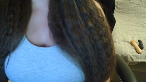 Alisha online show from 12/25/24, 03:38