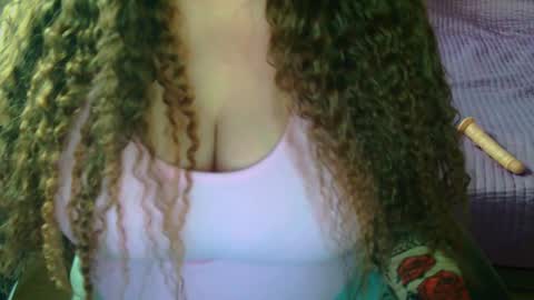 Alisha online show from 10/27/25, 08:29