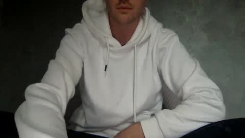 alacool123 online show from 12/20/24, 02:49