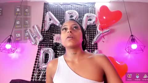 Snapshot of alahia_betancur chatting on 02/15/25, 12:22 Alahia  online show from 02/15/25, 12:22