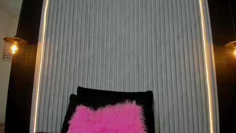 Alahia  online show from 01/13/26, 01:49