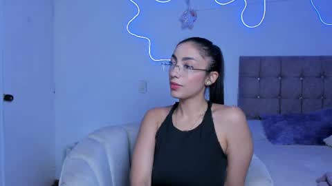 Snapshot of alaia_alegria chatting on 05/04/26, 09:44 Alaia Alegria online show from 05/04/26, 09:44