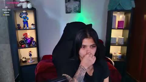 Snapshot of alaia_asuka chatting on 07/18/26, 06:23 Alaia online show from 07/18/26, 06:23
