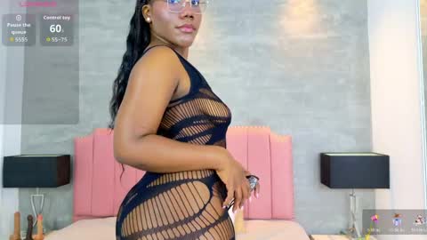 Snapshot of alaia_colins chatting on 05/06/26, 12:08 alaia_colins online show from 05/06/26, 12:08