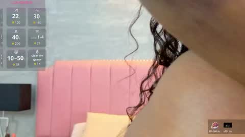 Snapshot of alaia_colins chatting on 05/21/26, 12:39 alaia_colins online show from 05/21/26, 12:39
