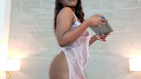Snapshot of alaia_colins chatting on 07/01/26, 02:02 alaia_colins online show from 07/01/26, 02:02