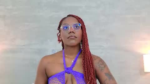 Snapshot of alaia_colins chatting on 07/22/26, 04:37 alaia_colins online show from 07/22/26, 04:37