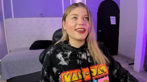 Alaia online show from 12/22/25, 12:35