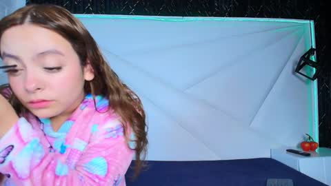 alaia_liam online show from 12/24/24, 11:17