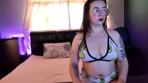 AlaiaSam online show from 04/17/26, 10:13