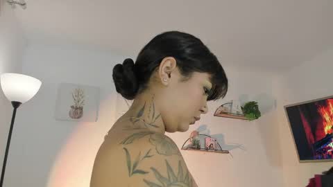   online show from 06/05/26, 10:43