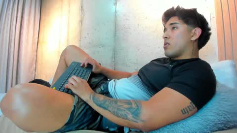 Snapshot of alan_greek_1 chatting on 12/07/24, 03:36 Alan greek online show from 12/07/24, 03:36