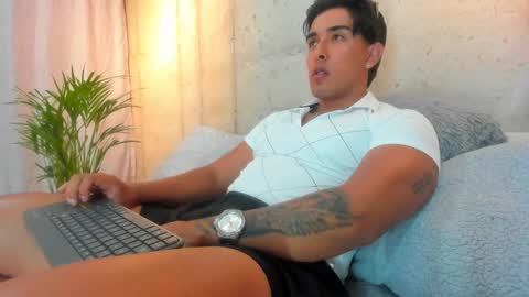 Snapshot of alan_greek_1 chatting on 01/19/25, 12:49 Alan greek online show from 01/19/25, 12:49
